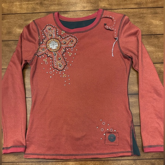 Double D Ranch long sleeve with cross - Picture 1 of 5